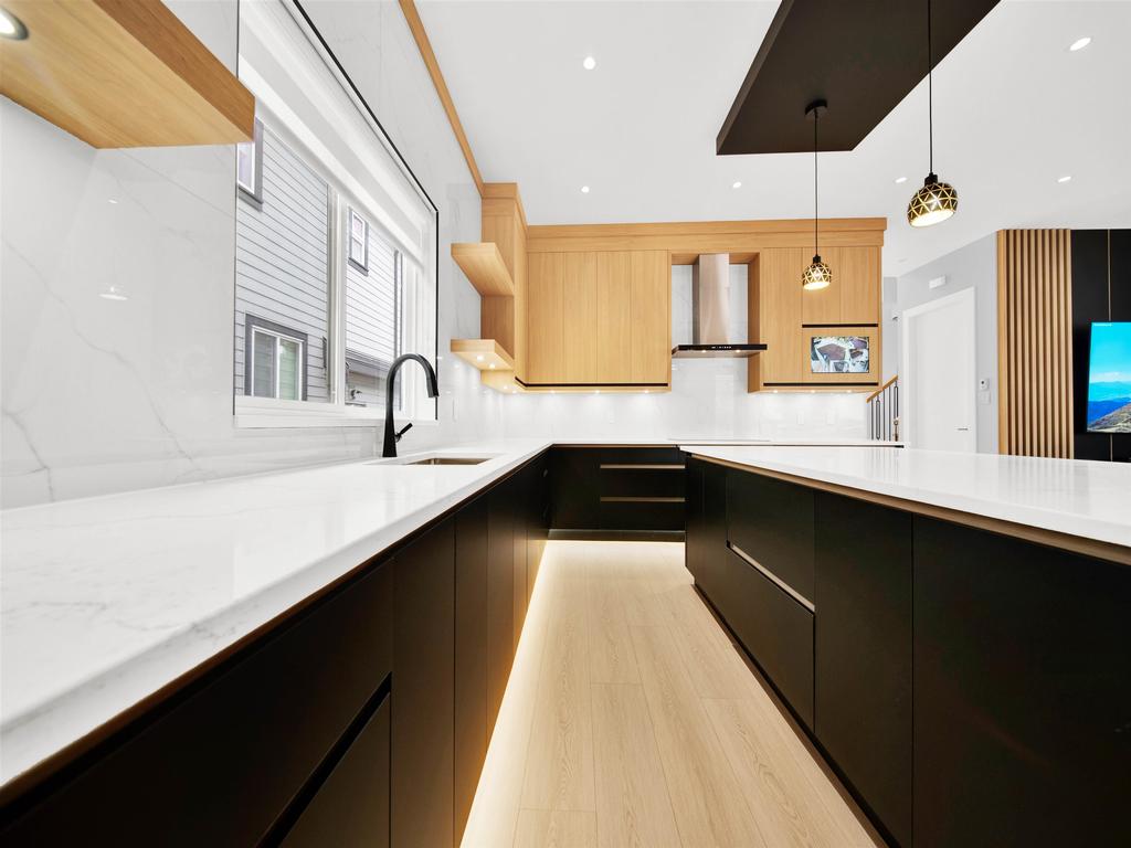 Listing Image for R3070805