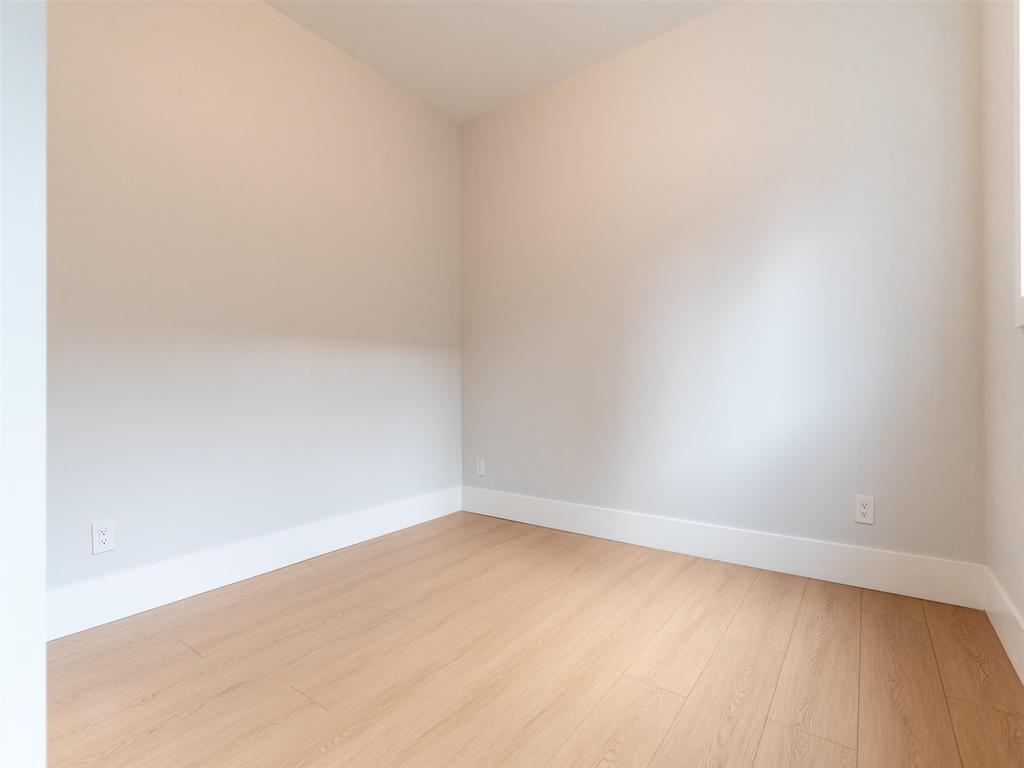 Listing Image for R3070805