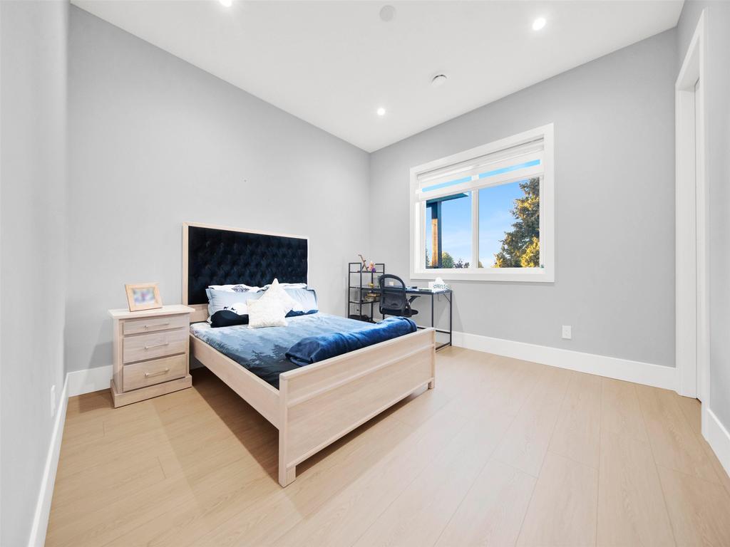 Listing Image for R3070805