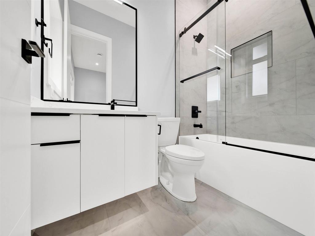 Listing Image for R3070805