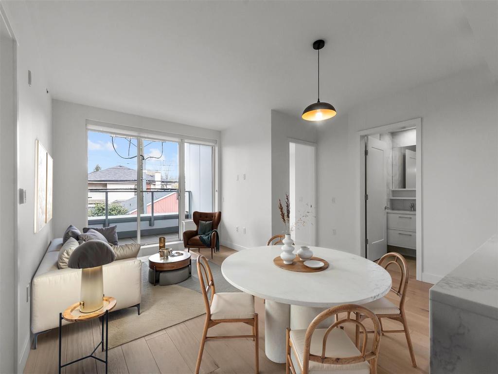 Listing Image for R3070859