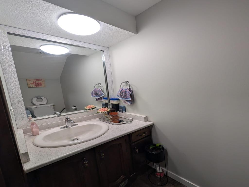 Listing Image for R3070866