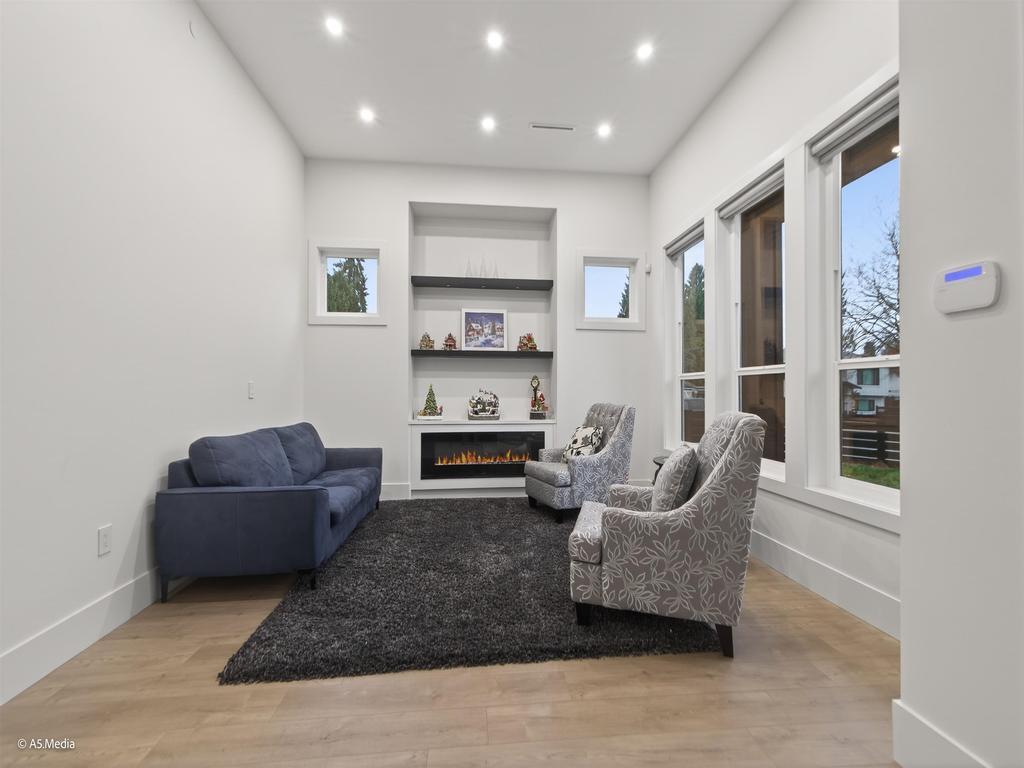Listing Image for R3070884