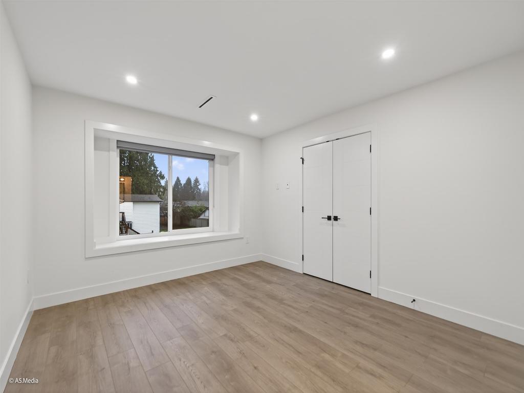 Listing Image for R3070884