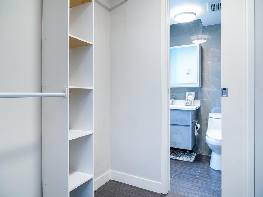 Listing Image for R3070897