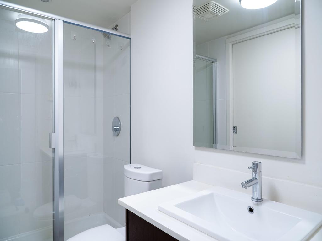 Listing Image for R3070897