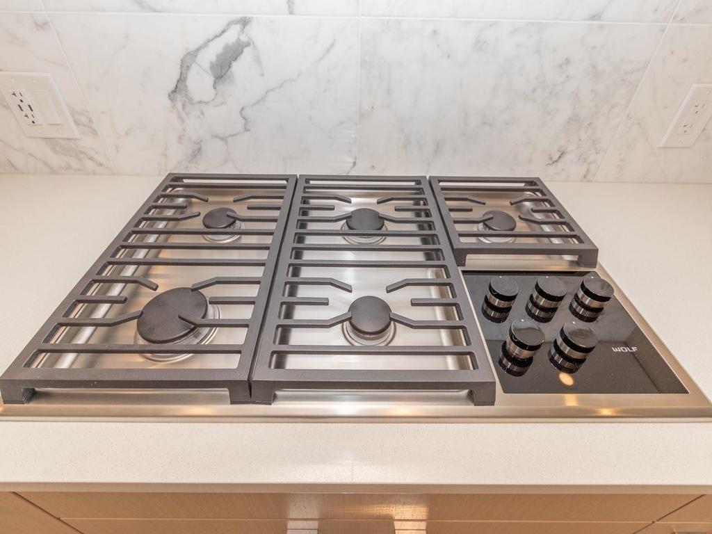 Listing Image for R3070935