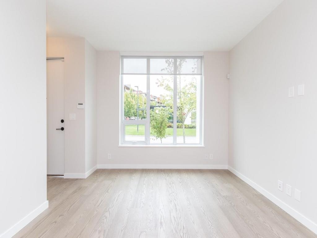 Listing Image for R3070935