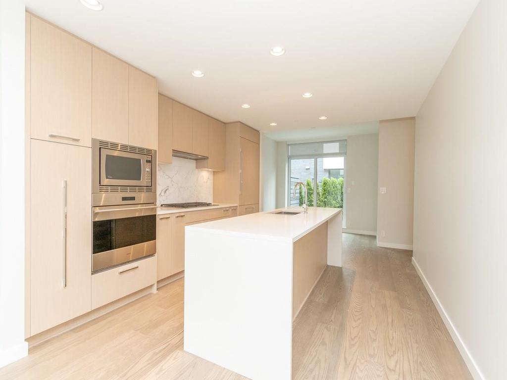 Listing Image for R3070935