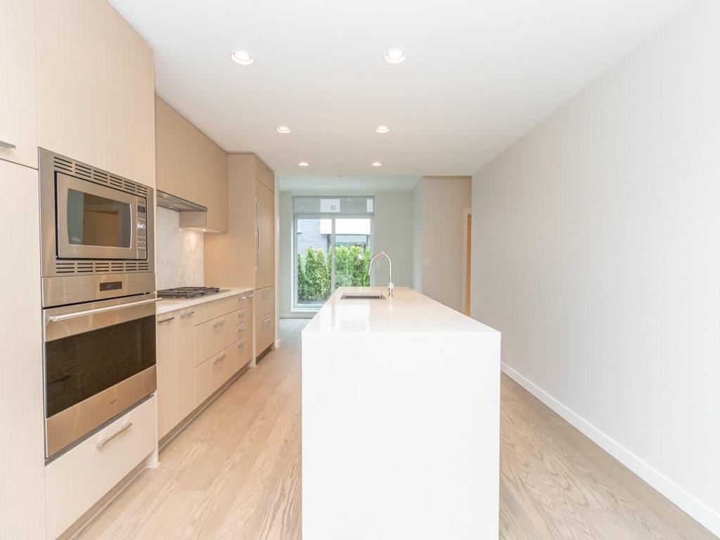 Listing Image for R3070935