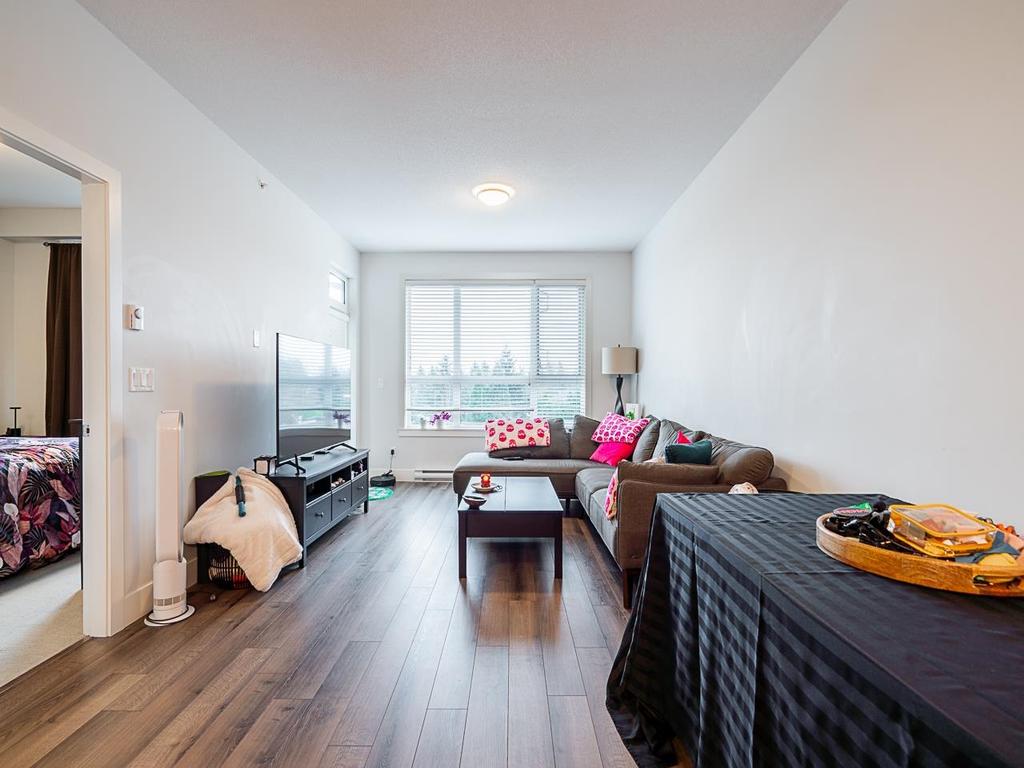 Listing Image for R3070955