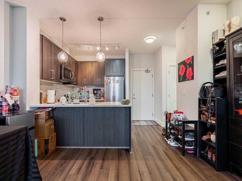 Listing Image for R3070955