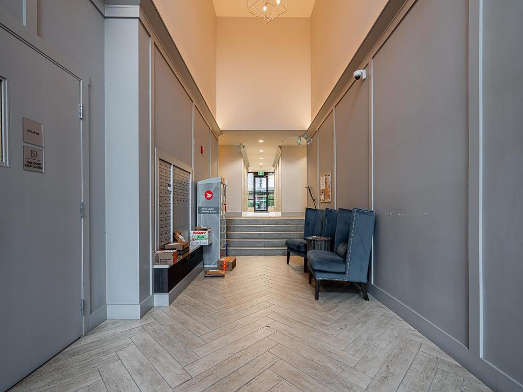 Listing Image for R3070955