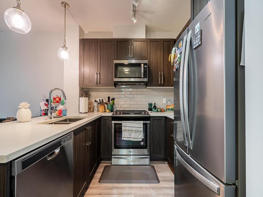 Listing Image for R3070955