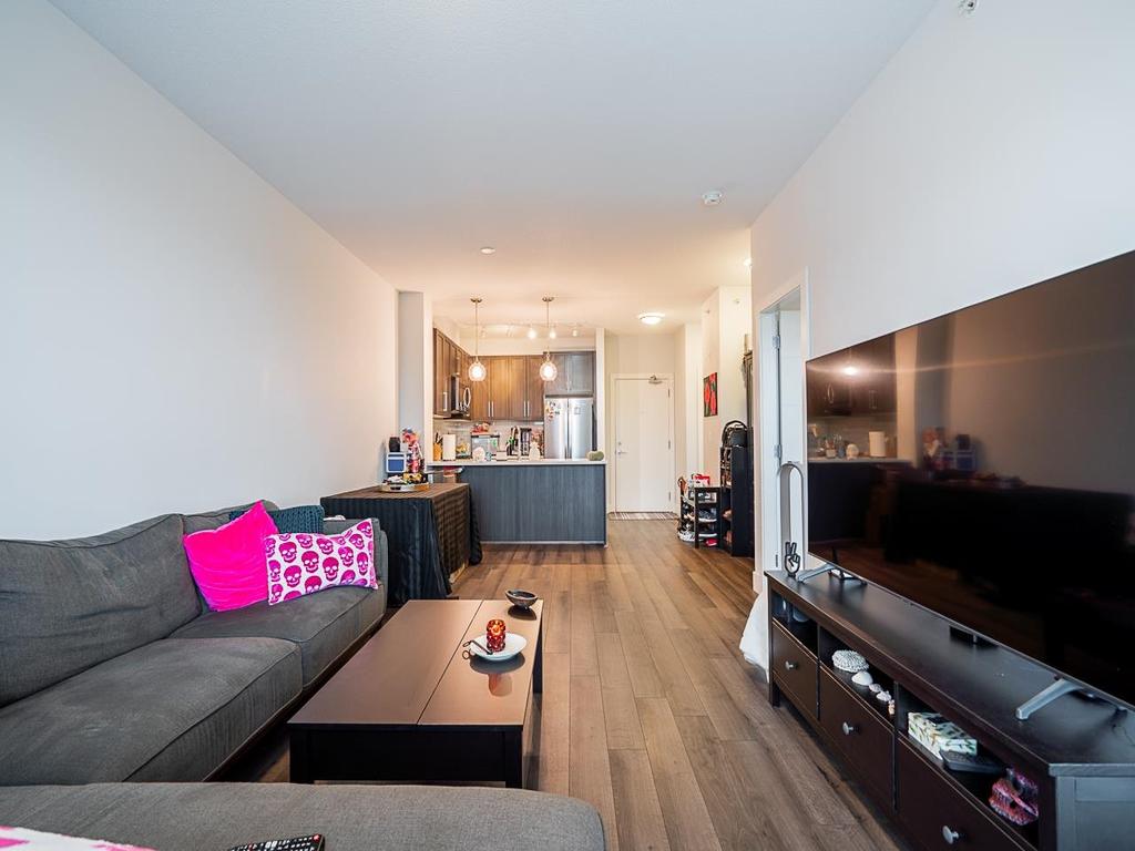 Listing Image for R3070955