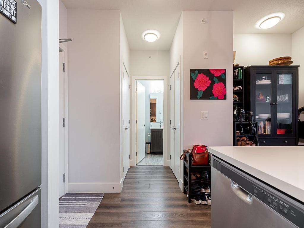 Listing Image for R3070955