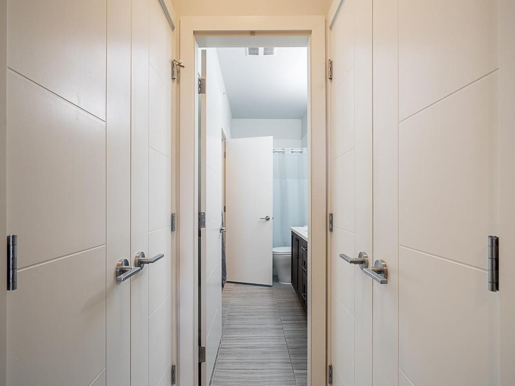 Listing Image for R3070955