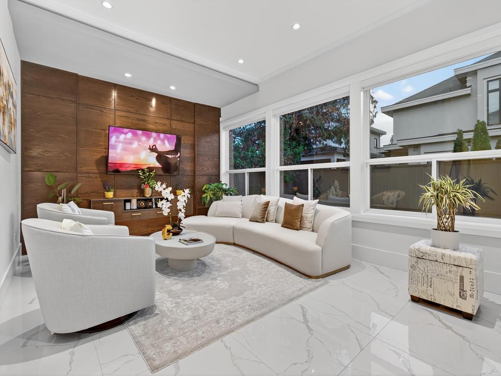 Listing Image for R3070987