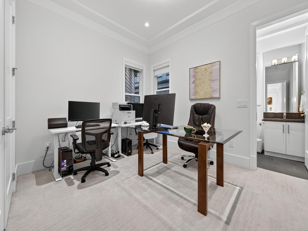 Listing Image for R3070987