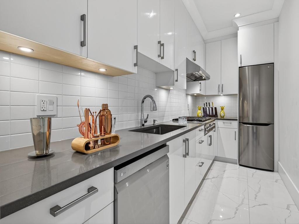 Listing Image for R3070987