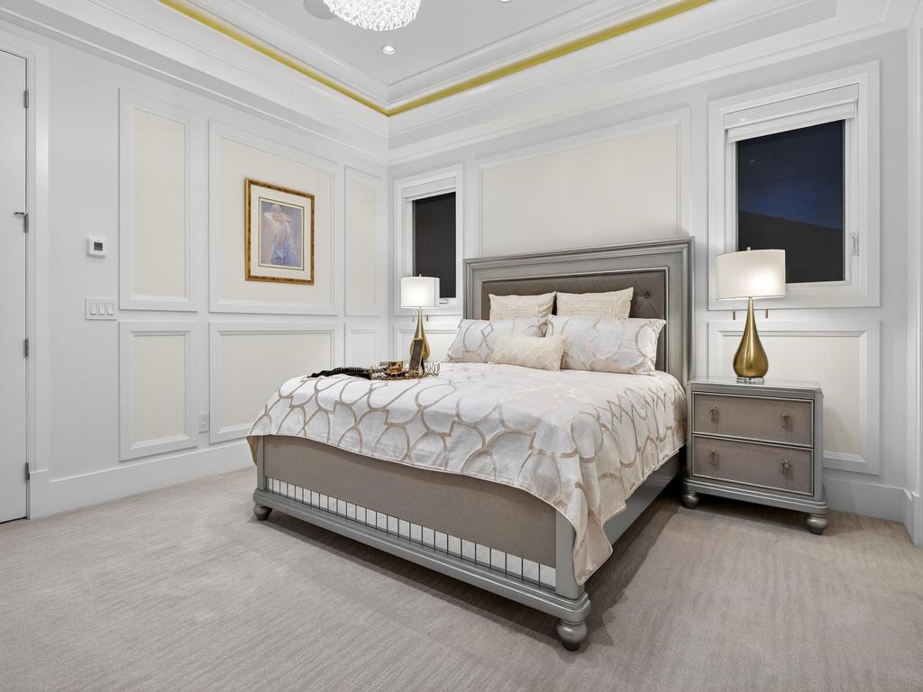 Listing Image for R3070987