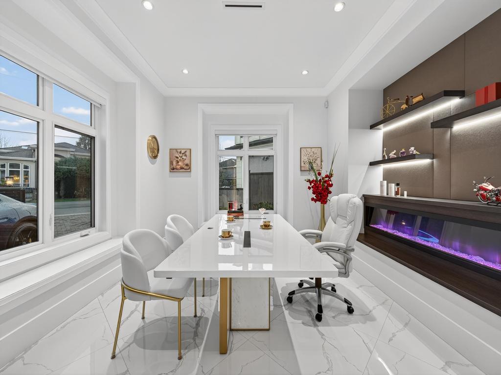 Listing Image for R3070987