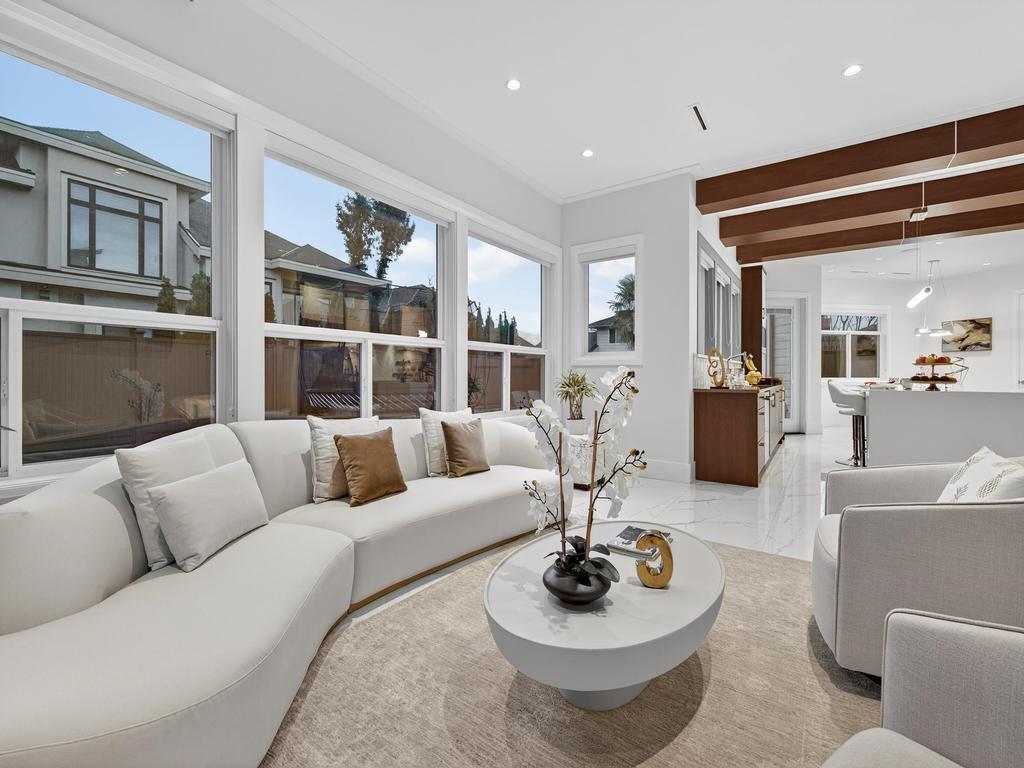 Listing Image for R3070987