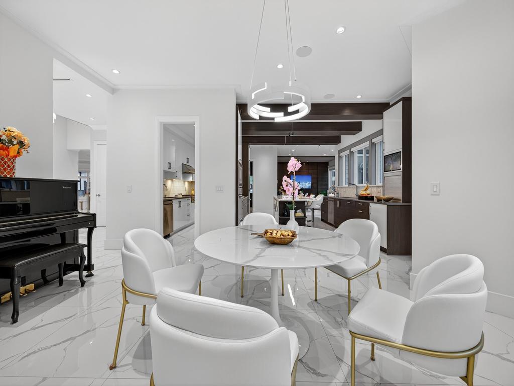 Listing Image for R3070987