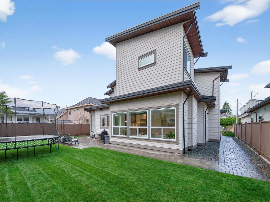 Listing Image for R3070987