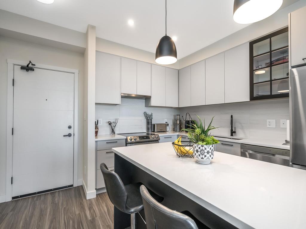 Listing Image for R3071972