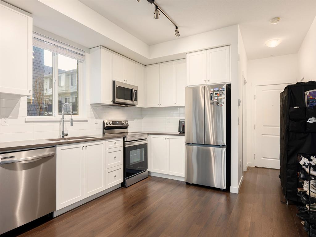 Listing Image for R3072012