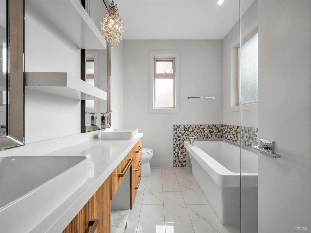 Listing Image for R3072027