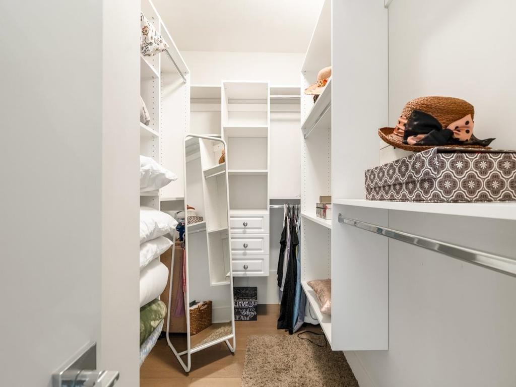 Listing Image for R3072027