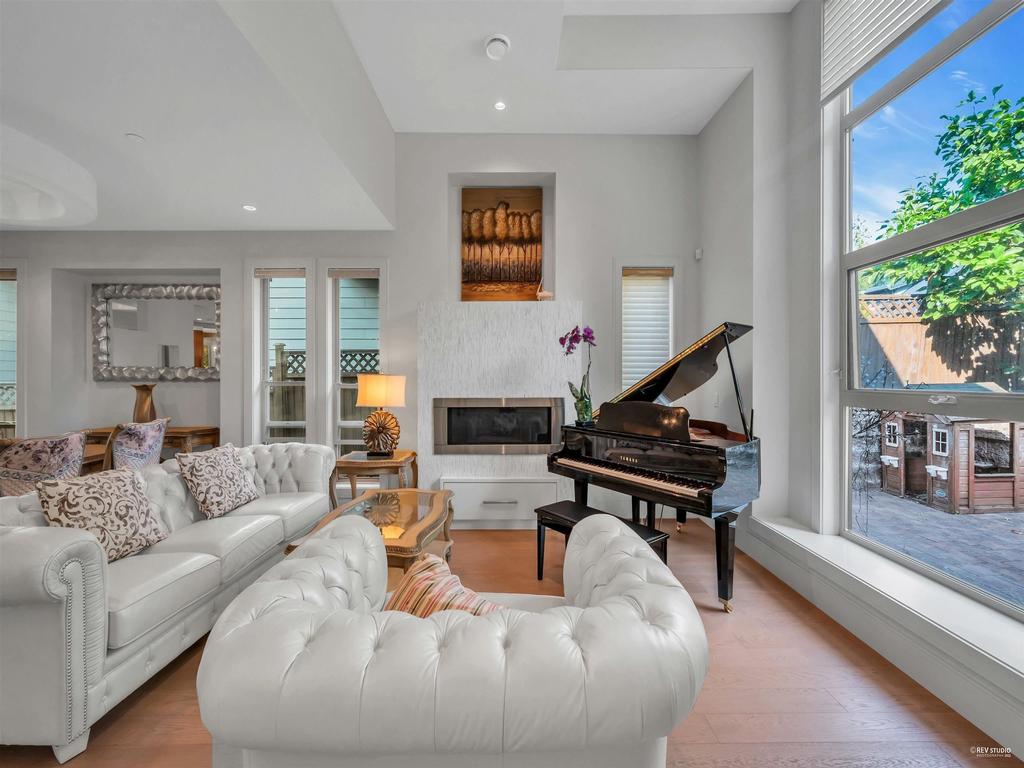 Listing Image for R3072027