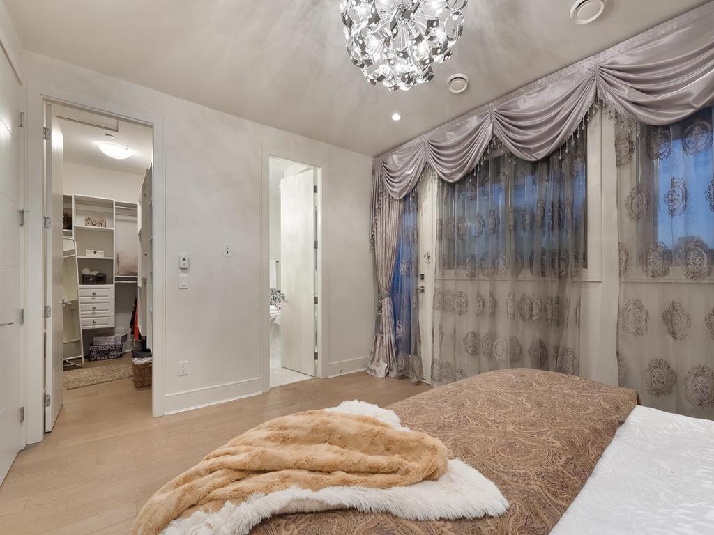 Listing Image for R3072027