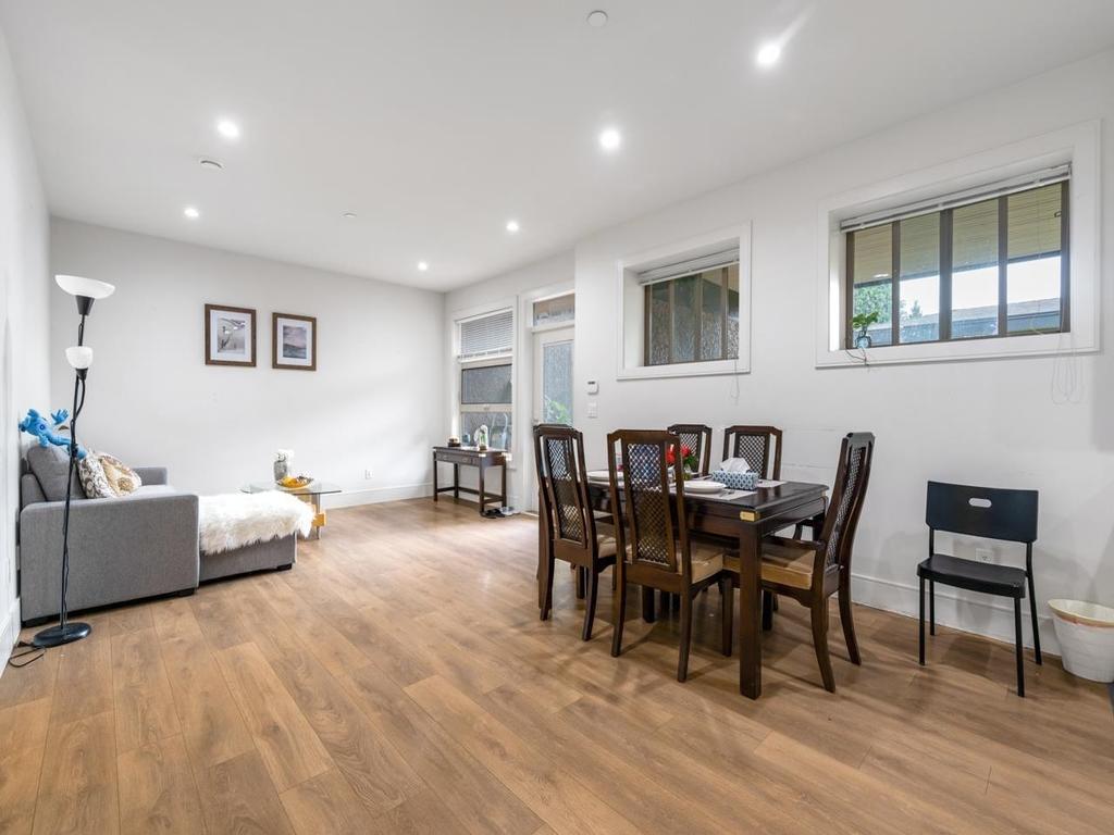 Listing Image for R3072027