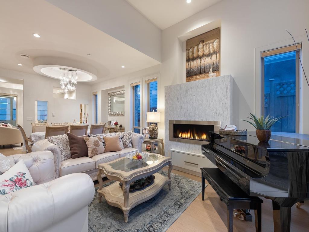 Listing Image for R3072027