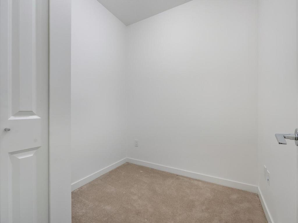 Listing Image for R3072077