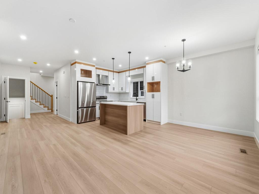 Listing Image for R3072200