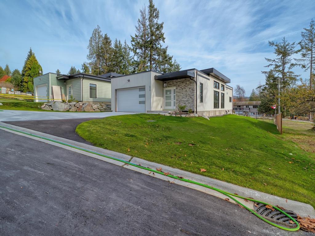 Listing Image for R3072203