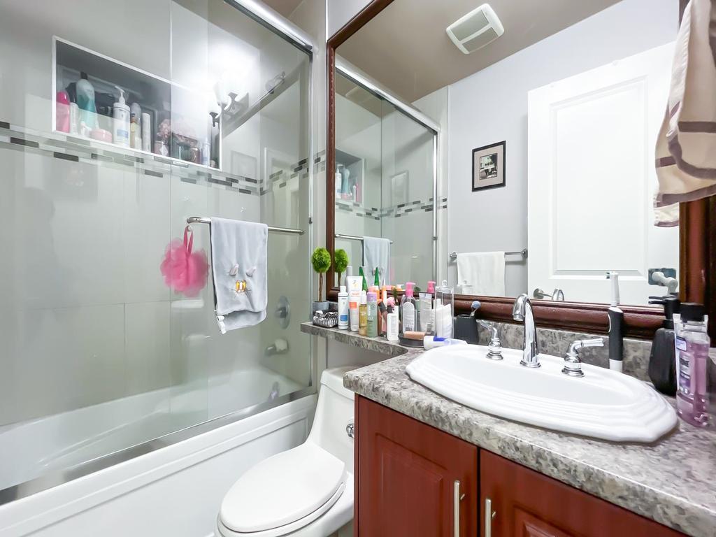 Listing Image for R3072356