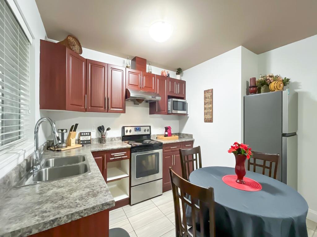 Listing Image for R3072356