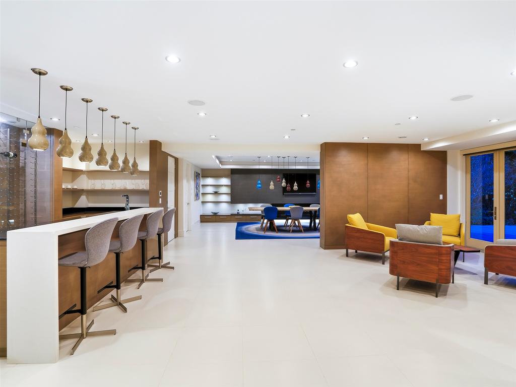 Listing Image for R3072357