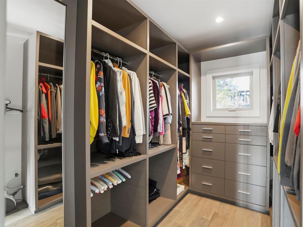 Listing Image for R3072357