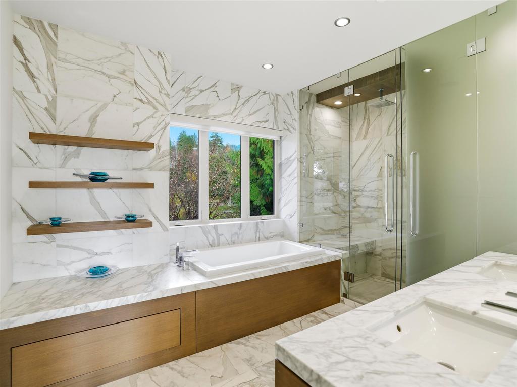 Listing Image for R3072357