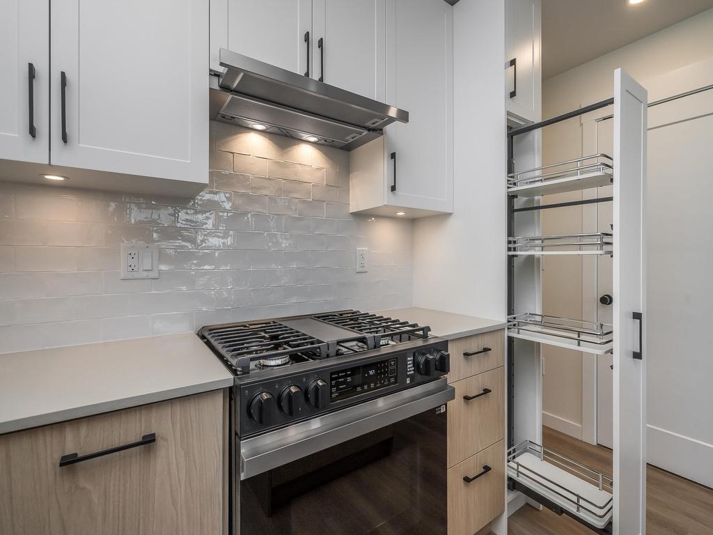 Listing Image for R3072387