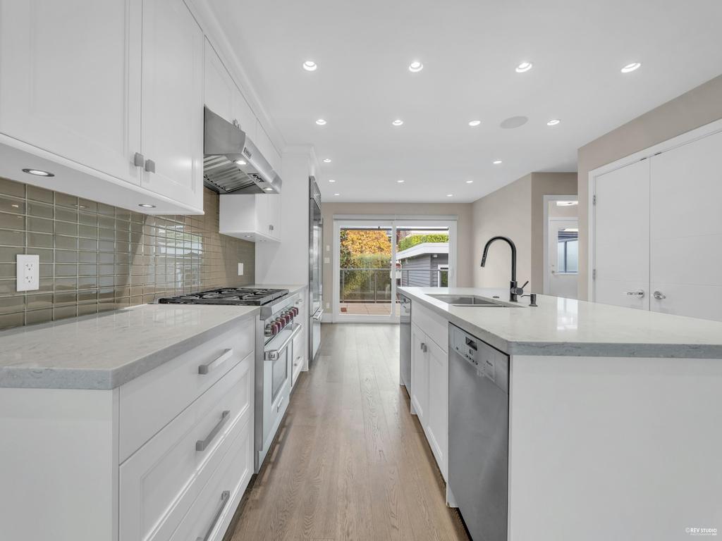 Listing Image for R3072458