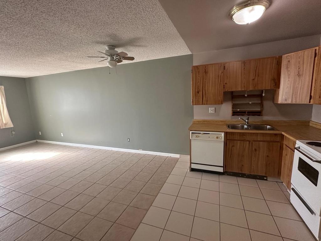 Listing Image for R3072585