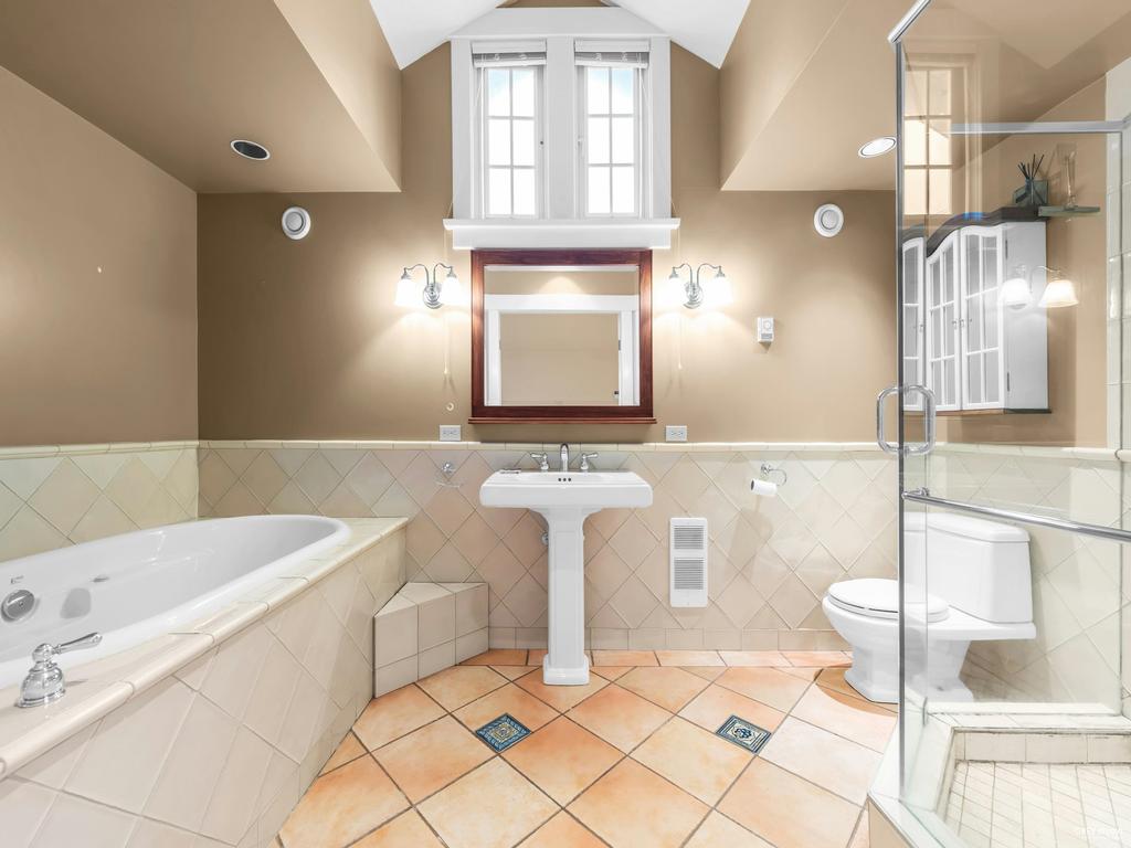 Listing Image for R3072627