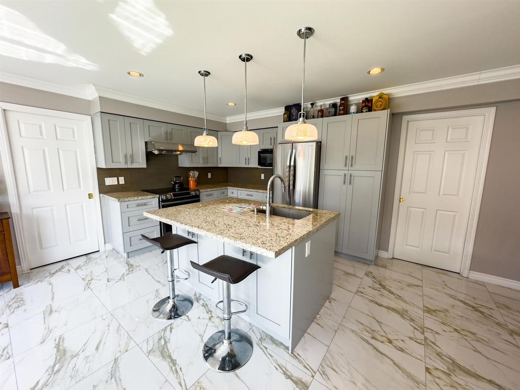 Listing Image for R3072710